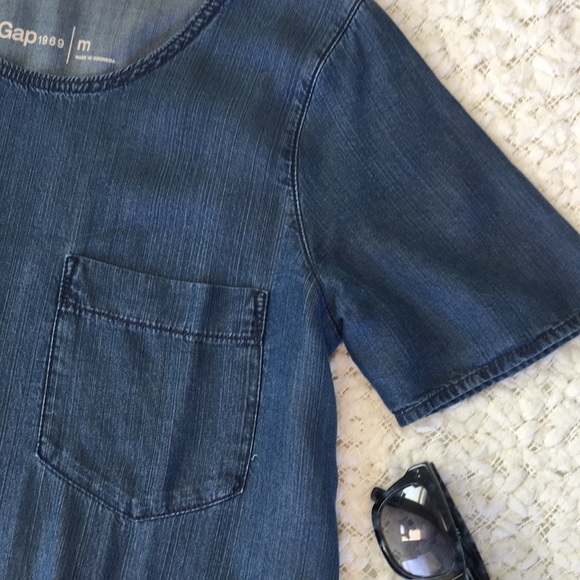 GAP Denim Look Tencel Short Sleeve Top - Picture 3 of 16